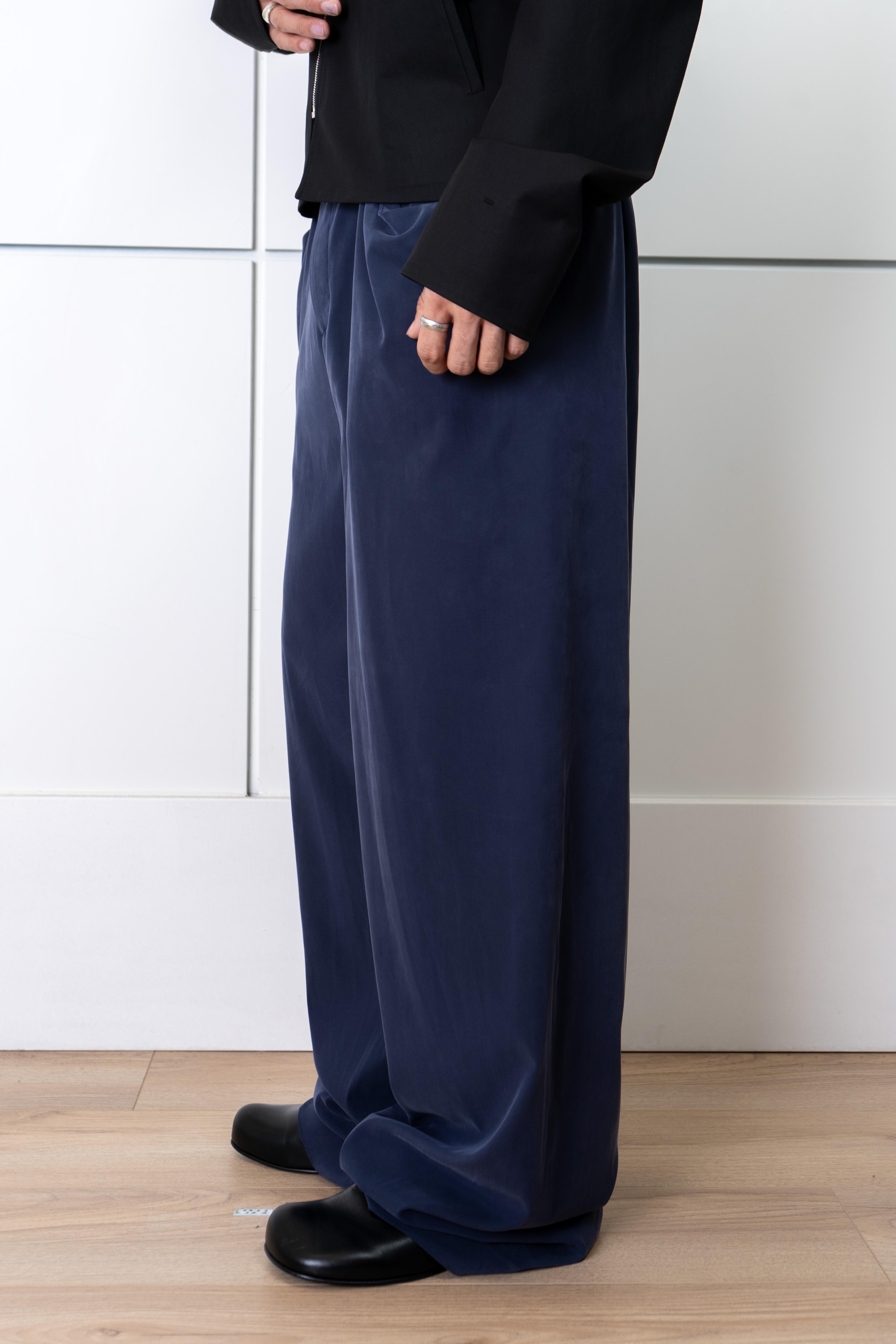 DDAILIES Pleated Double Pocket Pants